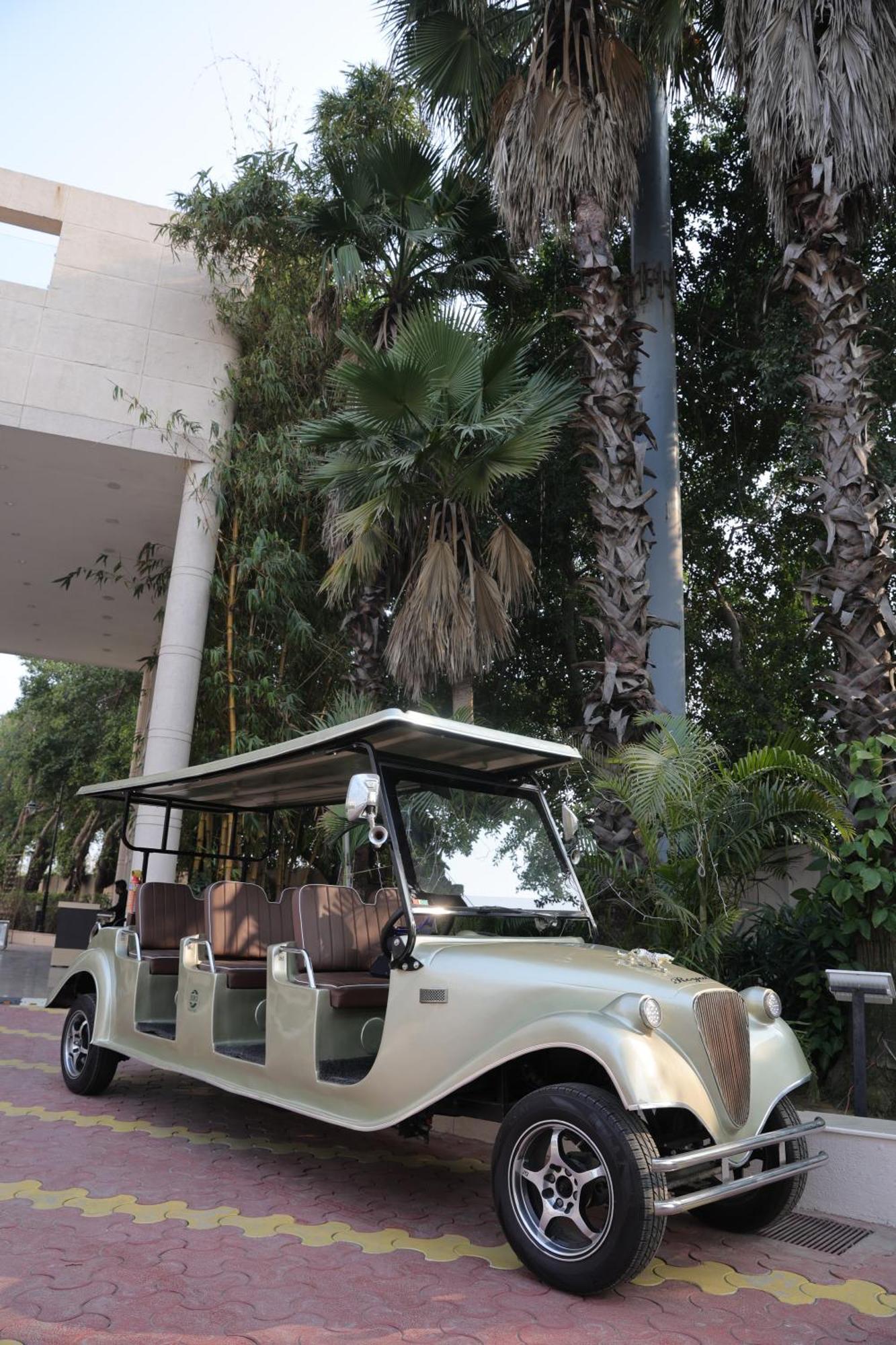 Bravura Gold Resort Meerut Εξωτερικό φωτογραφία