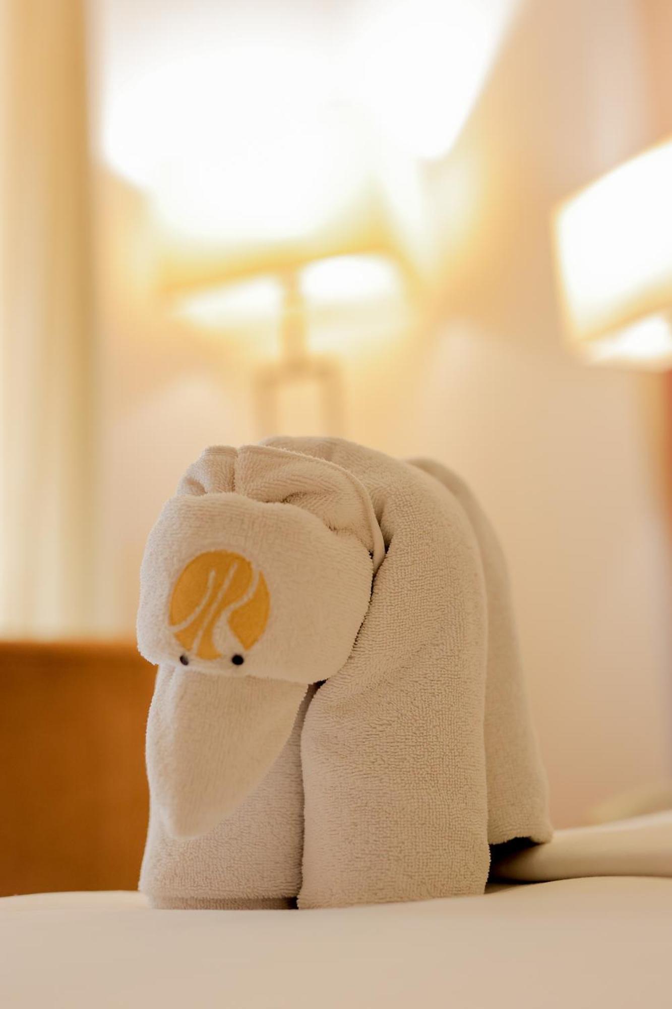 Bravura Gold Resort Meerut Εξωτερικό φωτογραφία